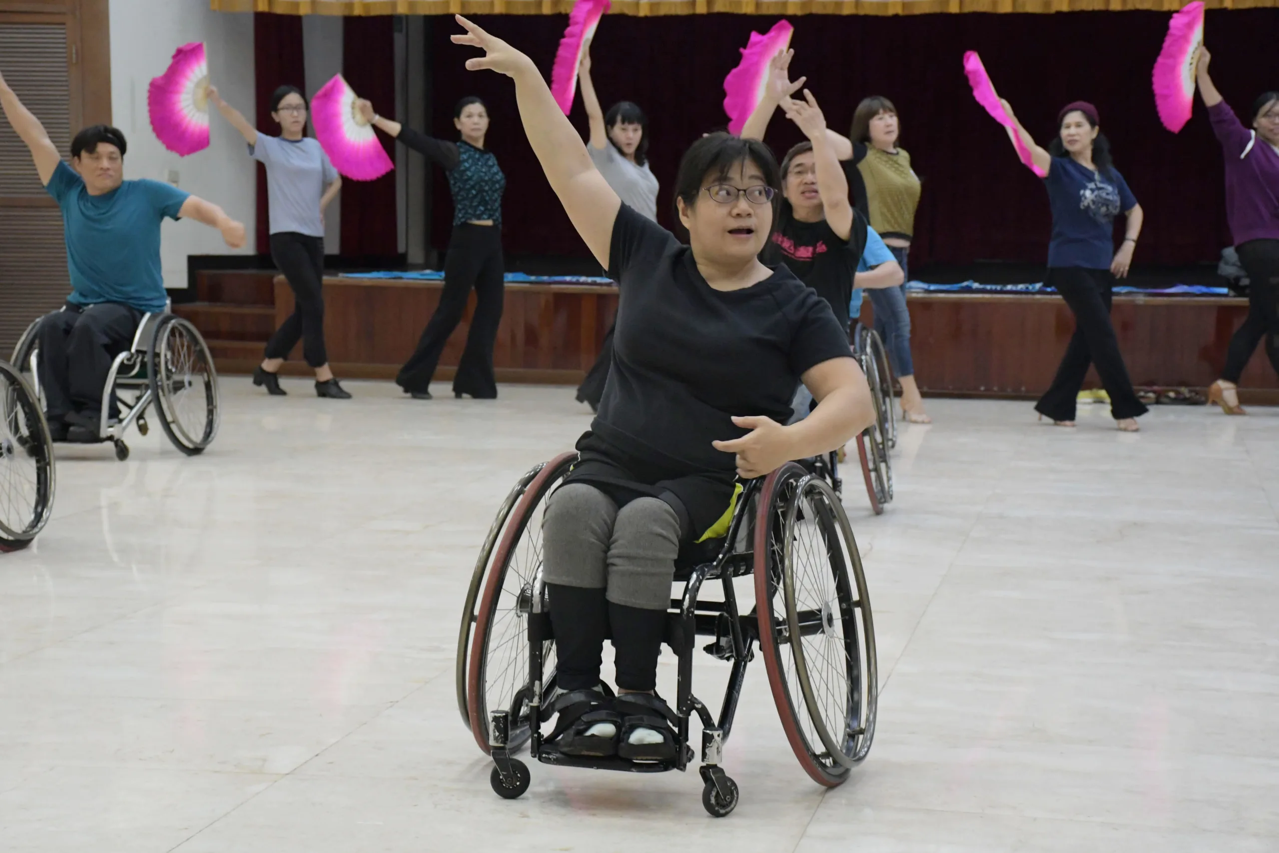 輪椅國標舞 舞出新人生