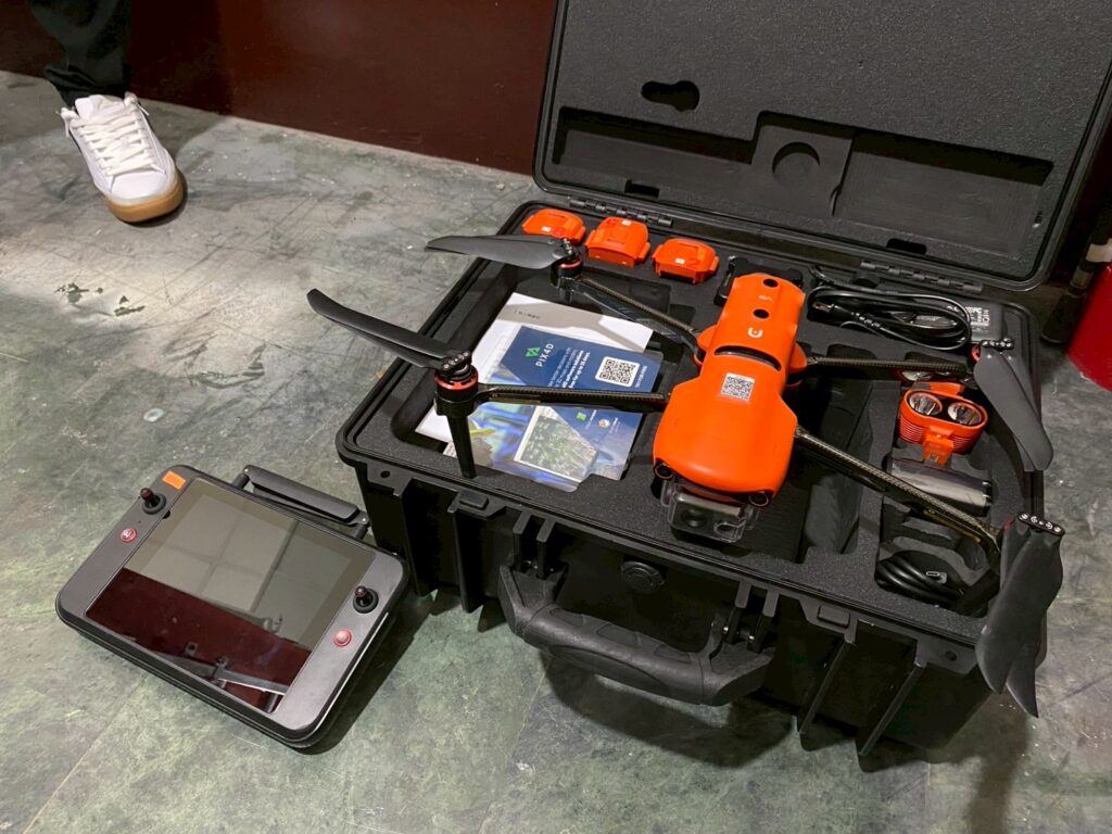 義消無人機隊執勤用無人機,配備多功能鏡頭,能適應各種災害現場的偵查需求。 攝影/楊仕光