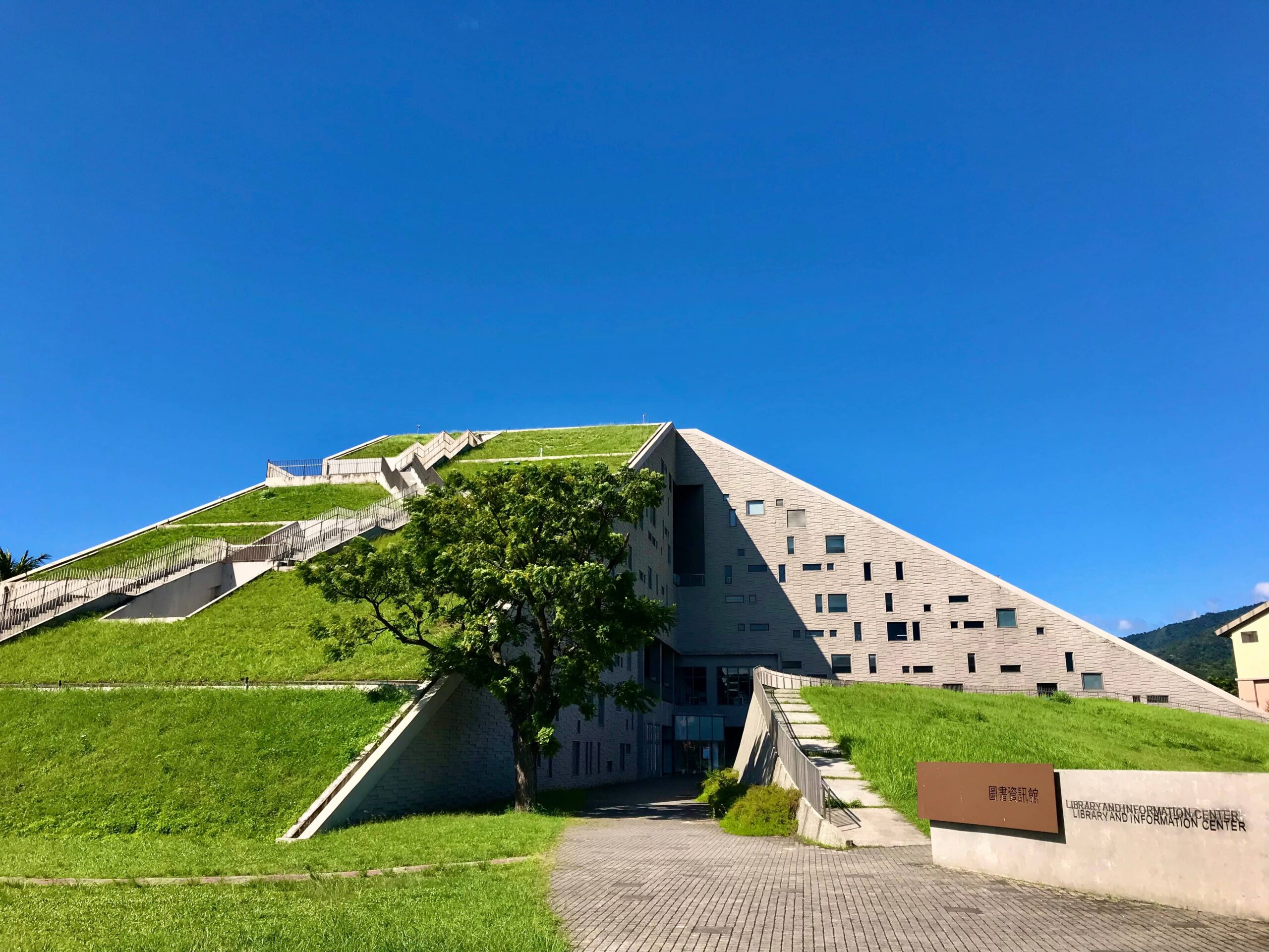 綠建築發展20年 成效待檢驗 – 世新大學小世界